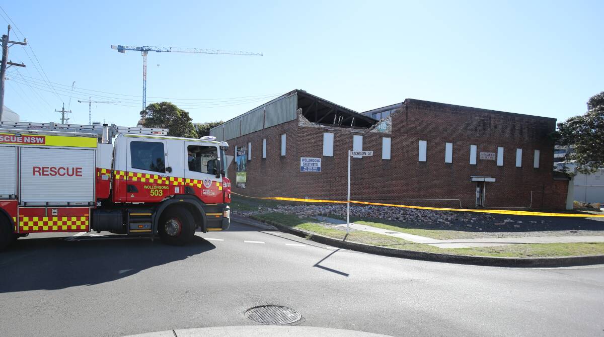 A partial building collapse at Wollongong Sheet Metal on Atchison Street. Photo: Robert Peet
