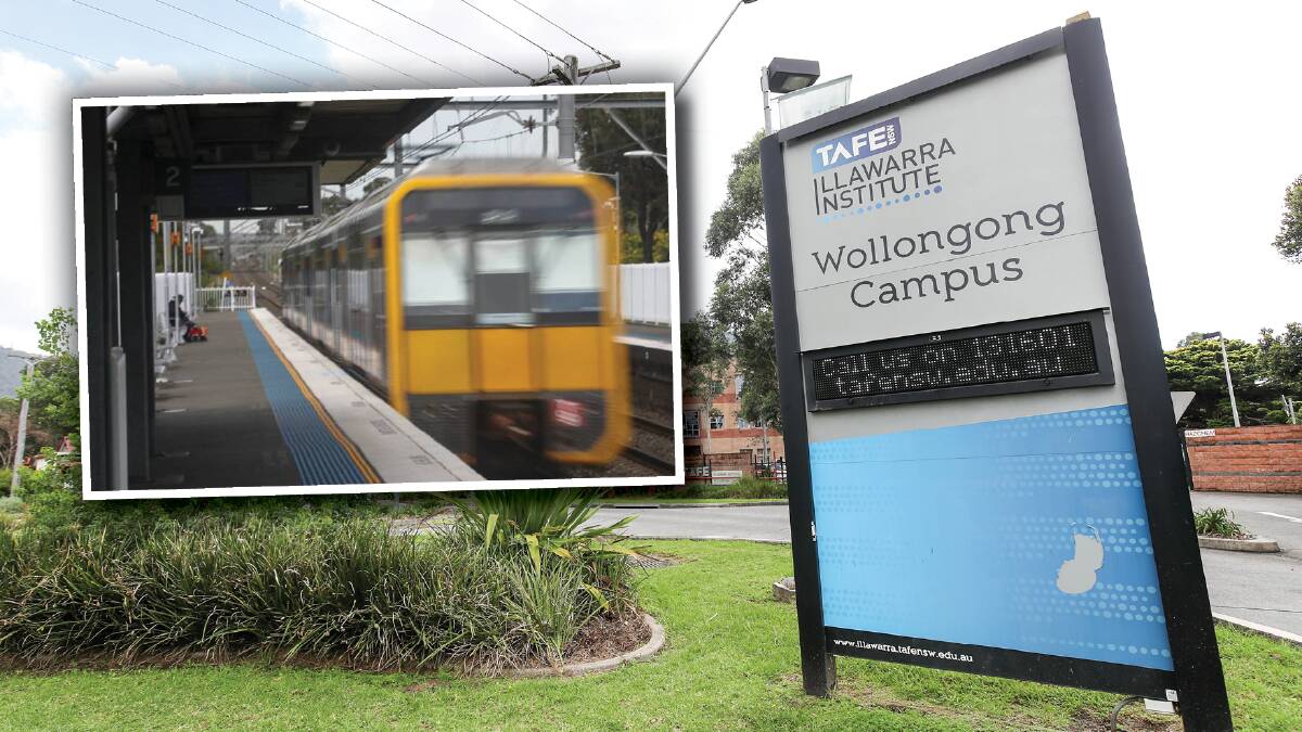 NSW Labor said it plans to build new trains in the Illawarra that will replace the ageing Tangaras (inset) if elected.