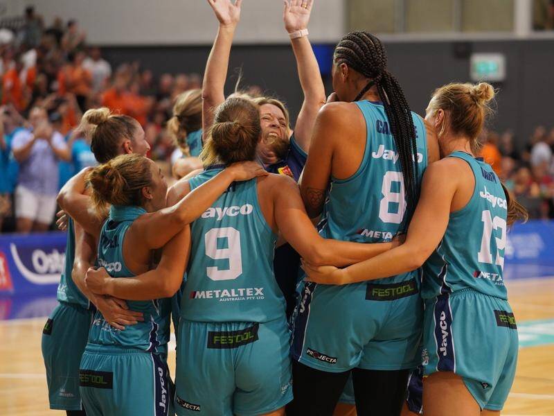The Southside Flyers have beaten the Townsville Fire 99-82 to claim the 2020 WNBL title.