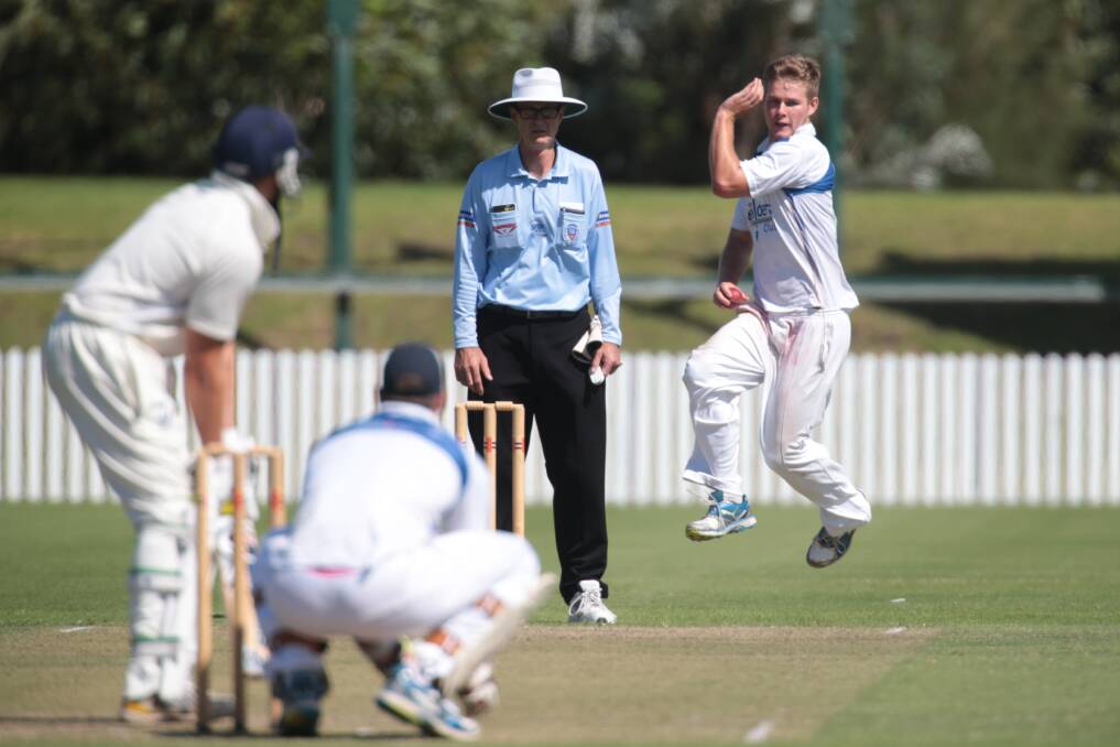 Seam up: Mitch Hearn took 4-31 in University’s stunning final ball semi-final victory against Balgownie at North Dalton Park. Picture: CHRISTOPHER CHAN