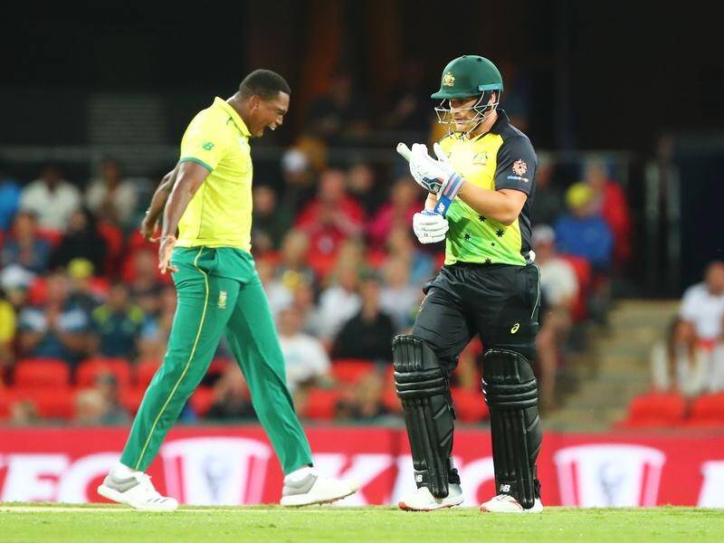 Cricket captain Aaron Finch (R) has had a dismal outing in the T20 against South Africa.
