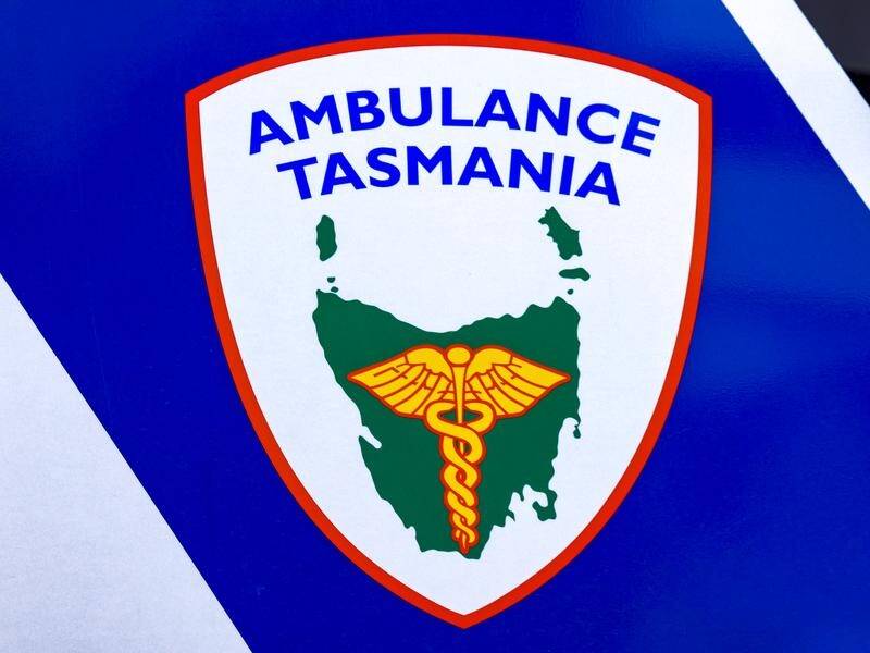 Ambulance Tasmania's prioritising failure potentially cost a man's life, a coroner said. (Rob Blakers/AAP PHOTOS)