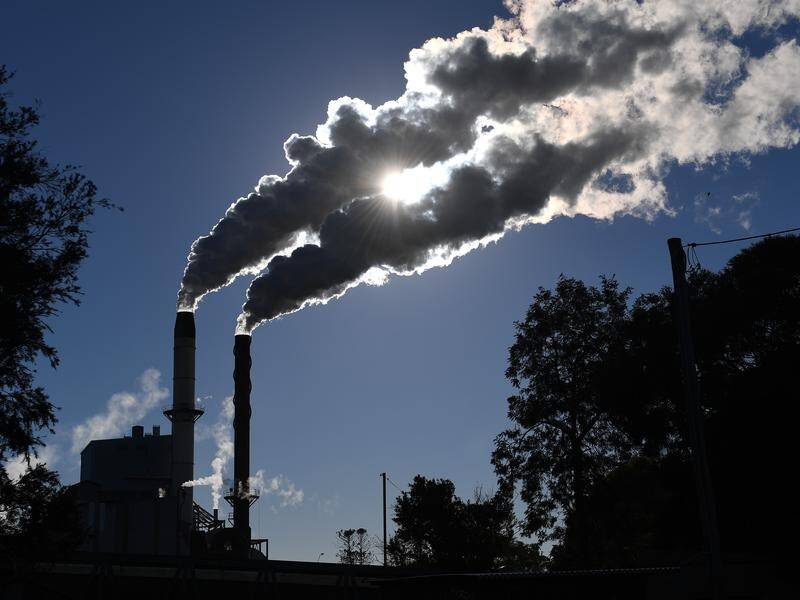 The federal government is being urged to boost funding for research into reducing emissions. (Dave Hunt/AAP PHOTOS)