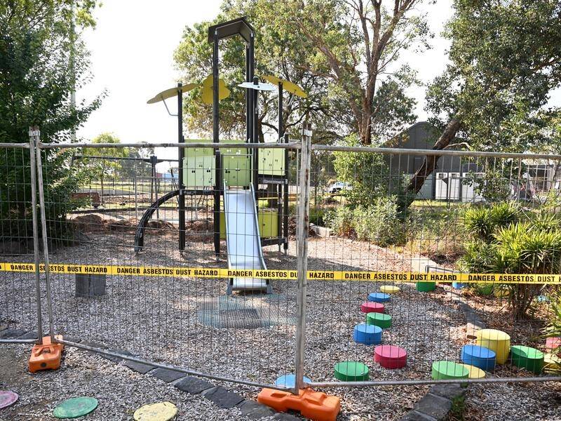 Asbestos has been found in the soil at Hosken Reserve in Coburg North, Melbourne. (Joel Carrett/AAP PHOTOS)
