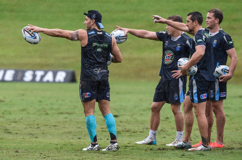  Captain Robbie Farah adds direction for the NSW Blues Origin squad in training at Coffs Harbour on Thursday. Picture: BRENDAN ESPOSITO