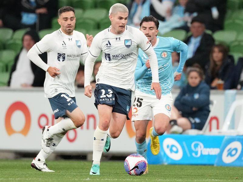 Young striker Patrick Wood (c) wants to repay the faith shown in him by Sydney FC boss Ufuk Talay. (Scott Barbour/AAP PHOTOS)