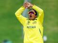 Australia's Alana King has helped Supernovas into the final of the Women's T20 Challenge in India.