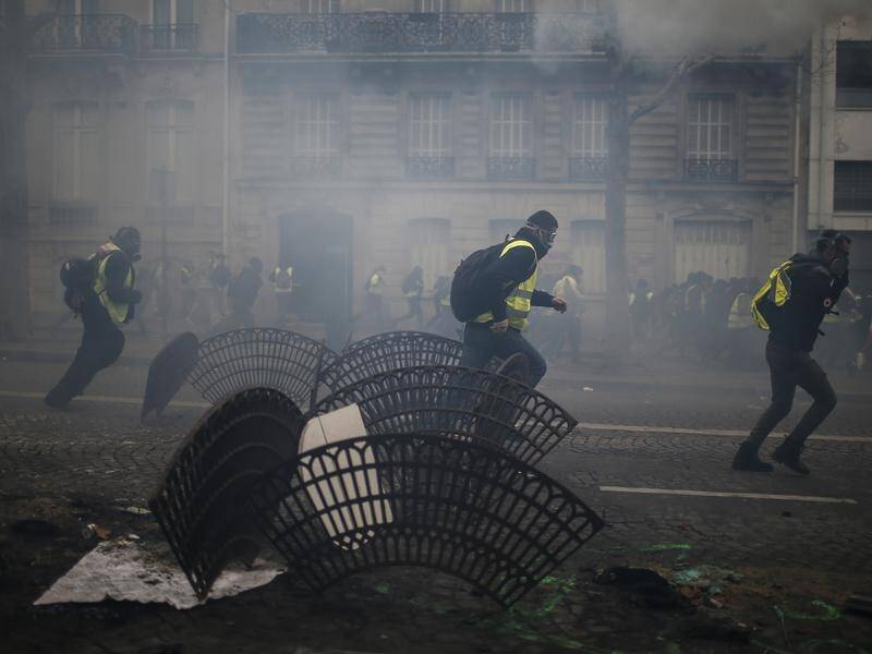 French police are gearing up for another weekend of protests.