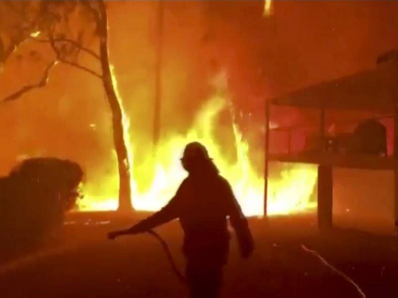 Premier Gladys Berejiklian says an inquiry into the NSW bushfires will 'leave no stone unturned'.