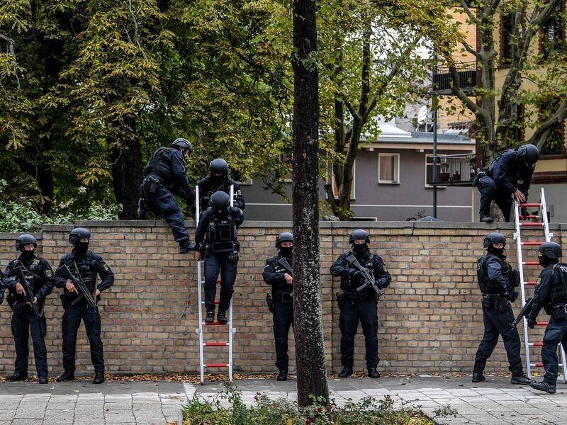 German police are investigating a fatal shooting outside a synagogue in the city of Halle.