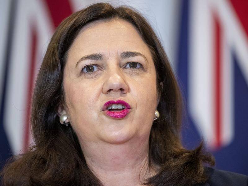 Annastacia Palaszczuk says all overseas travellers should be required to go into hotel quarantine.
