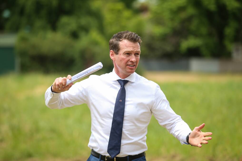 SOLD: Auctioneer Lachlan Hutchins of Stean Nicholls during the auction of 674 David Street. Picture: JAMES WILTSHIRE 