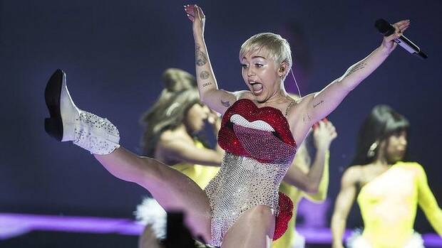 CELEB GOSS: Miley Cyrus brings Bangerz tour to Australia