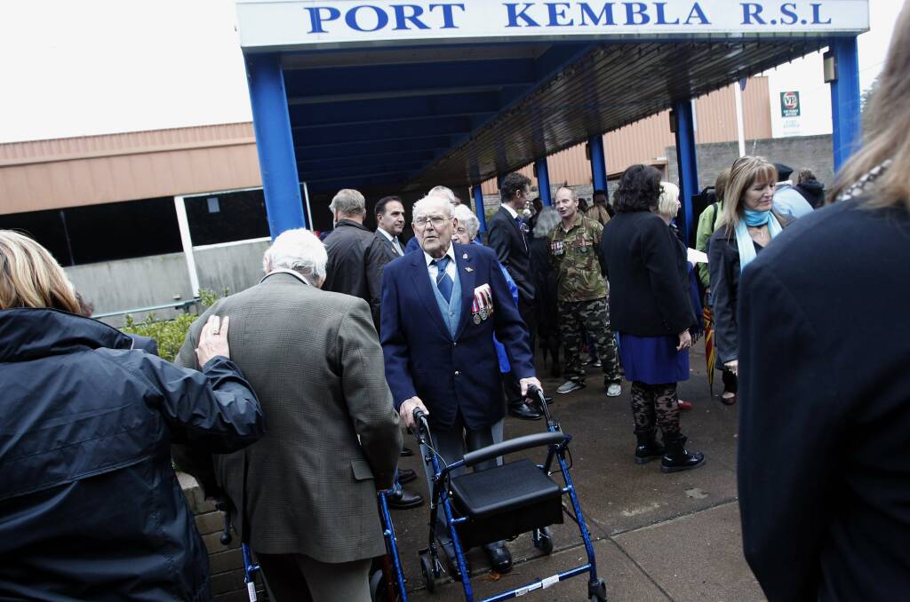 Ken Cox of Port Kembla commemorates Anzac Day. Picture: ANDY ZAKELI