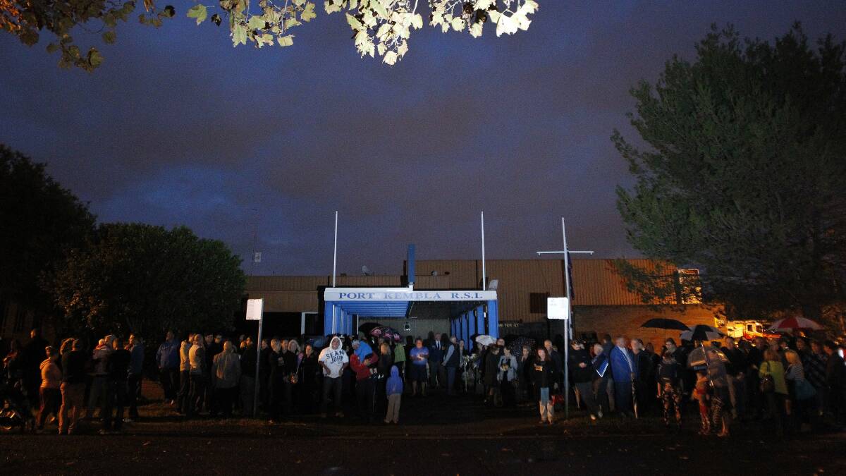 A strong crowd turns out for to commemorate Anzac Day at the Port Kembla dawn service. Picture: ANDY ZAKELI