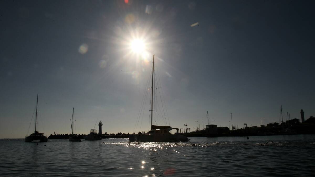 The sun shines over Belmore Basin on March 30. Picture: GREG TOTMAN