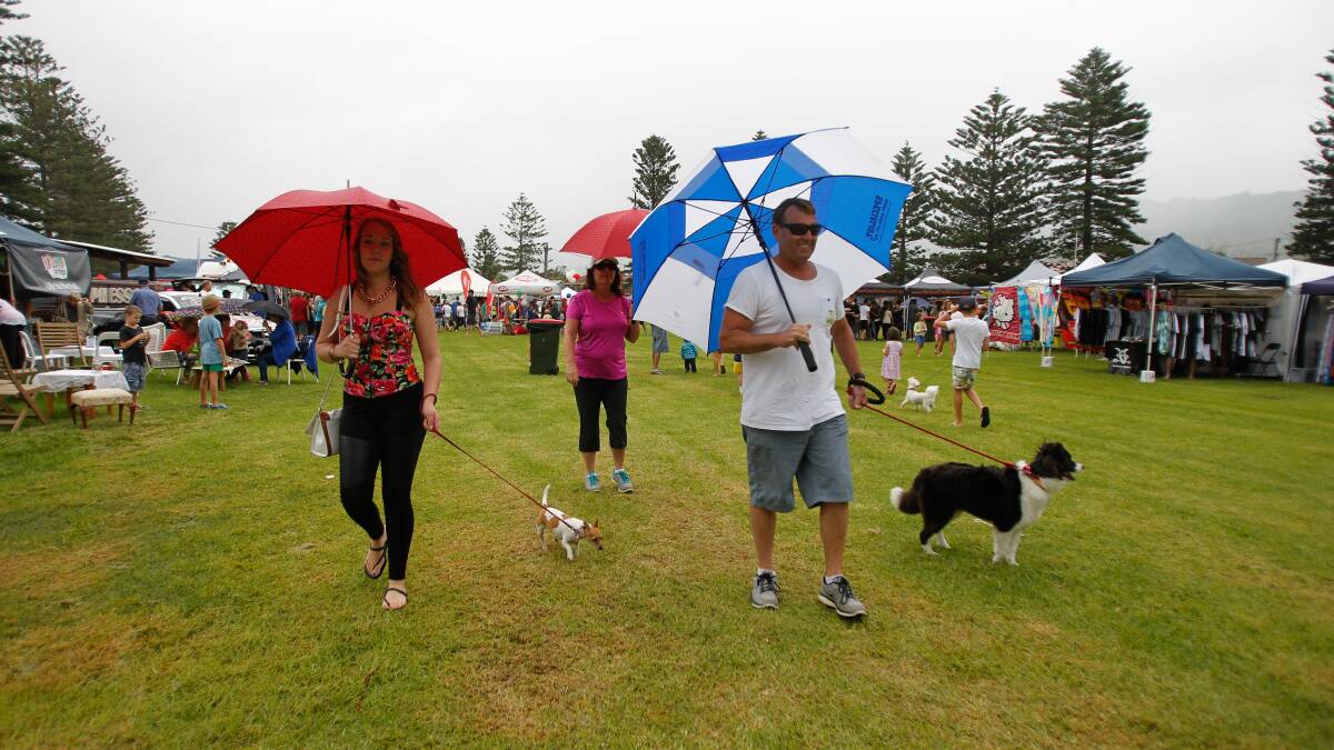 Fun at the Thirroul Seaside and Arts Festival 2014. Picture: CHRISTOPHER CHAN
