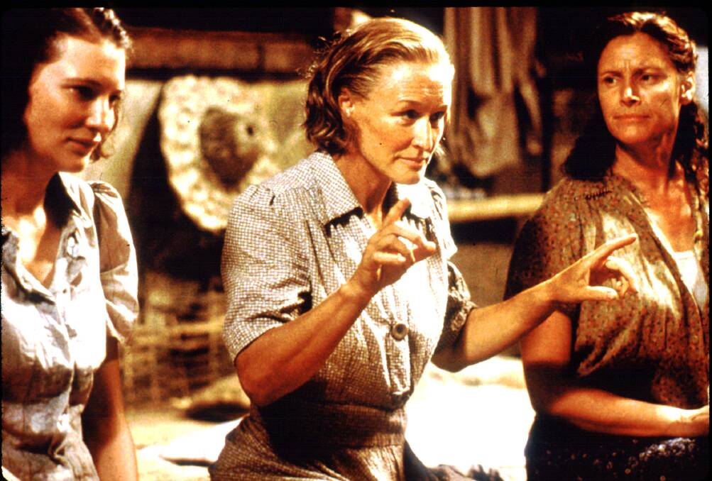 Wendy Hughes, Glenn Close and Cate Blanchett in Paradise Road.