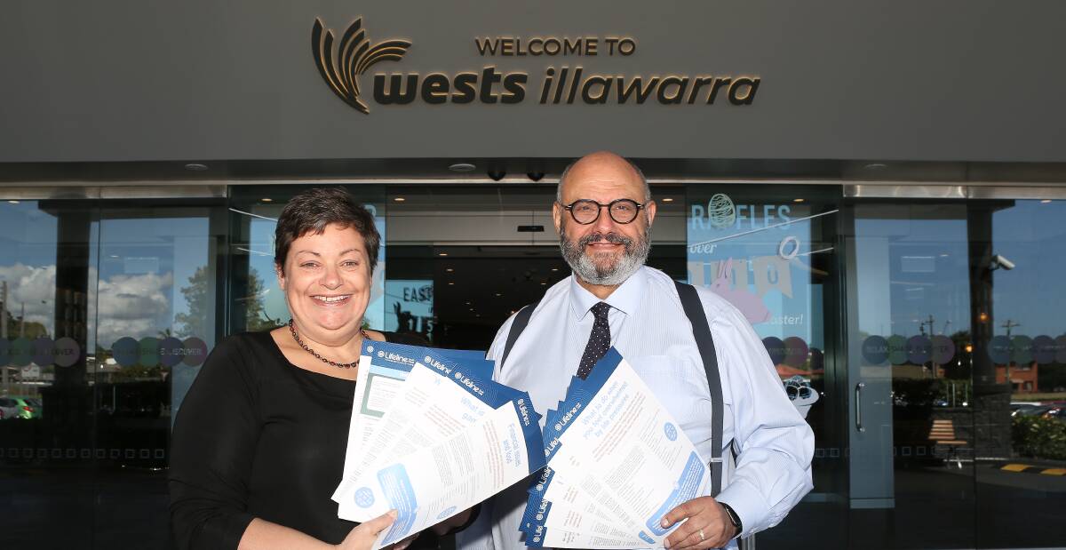 Partnership: Lifeline South Coast chief executive Rachel Norris and Aster Group chief executive Daniel Munk with some of the new.mental health fact sheets. Picture: Greg Ellis.

 


