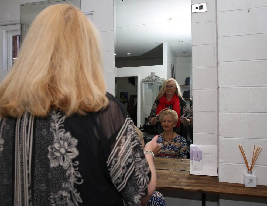 Keiraville hairdresser celebrates working at same salon for 50 years
