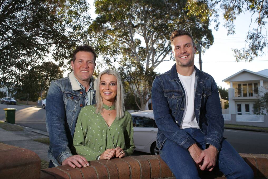 First feature film: Chasing Comets writer and producer Jason Stevens with his Wollongong wife Bec and fellow former NRL player Beau Ryan. Picture: John Veage
