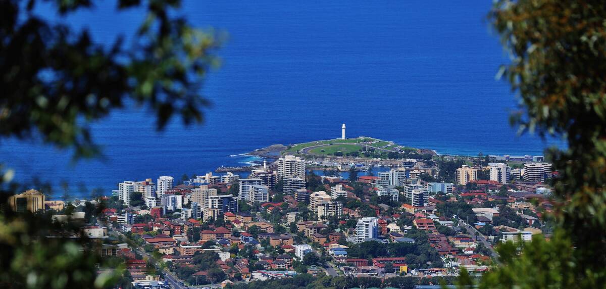 Family friendly view: Wollongong from Mount Keira. Picture: Greg Ellis.


