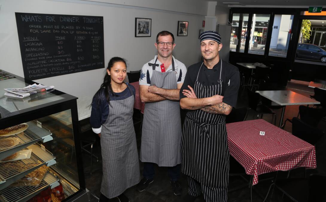 Italian food: Avieghail Cabalag, Fabio Dell’Elice and Enrico Perotti at the new BYO Ciao Cucina restaurant in lower Crown St, Wollongong. Picture: Greg Ellis.




