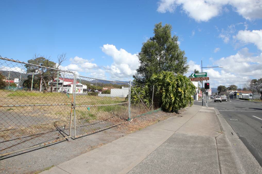 Looking west from the site of the proposed new McDonald's Restaurant on Tongarra Rd, Albion Park. Picture: Sylvia Liber.