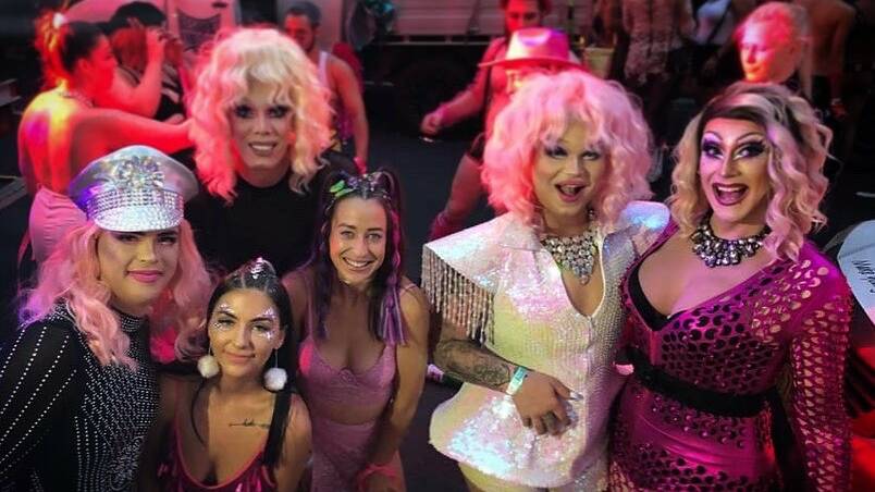 Shellharbour Shag-harder group members, and drag queens (Roxee Horror on the far right). Picture: Roxee Horror 
