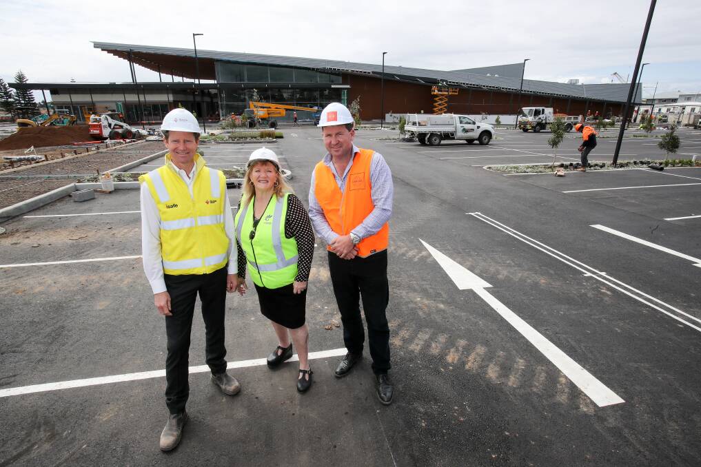 Frasers Property's Glenn Colquhoun (left), Shellharbour mayor Marianne Saliba and Quasar's James Crawford. Picture: Adam McLean