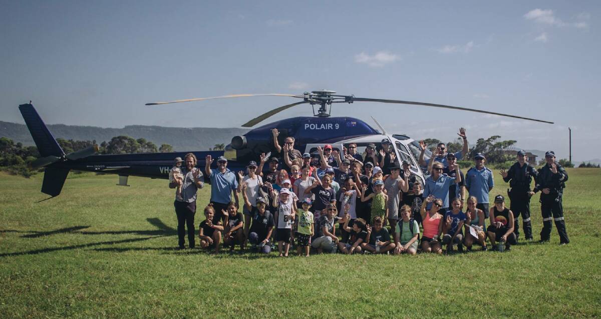 Polair makes special delivery for Wollongong schoolkids