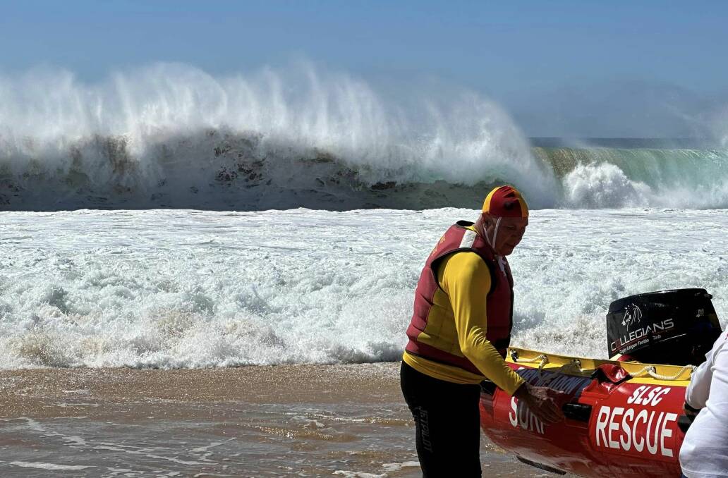 Emergency services at Fairy Meadow Beach looking for a missing swimmer who disappeared on Sunday, October 29. Pictures by Robert Peet, Nadine Morton, Surf Life Saving Illawarra