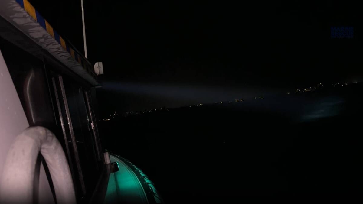 Marine Rescue NSW crews searching the ocean off Windang Island on Tuesday, November 7 after a flare sighting. Picture by Marine Rescue NSW