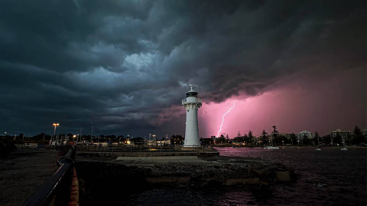 Lightning strike in Wollongong on August 28, 2023. Picture by Illawarra Photographer