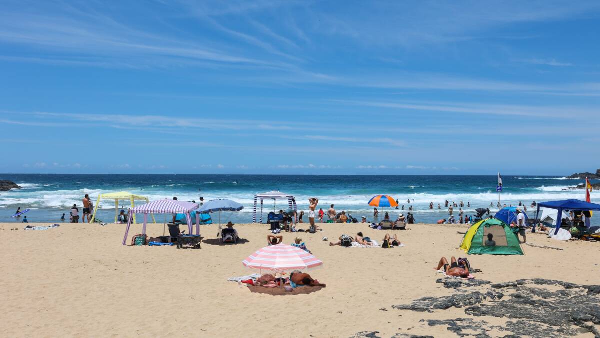People at Surf Beach in Kiama. Picture by Wesley Lonergan