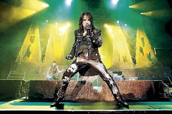 Alice Cooper will open his Theatre of Death tour at WIN Entertainment Centre tonight after a spot of golf.
