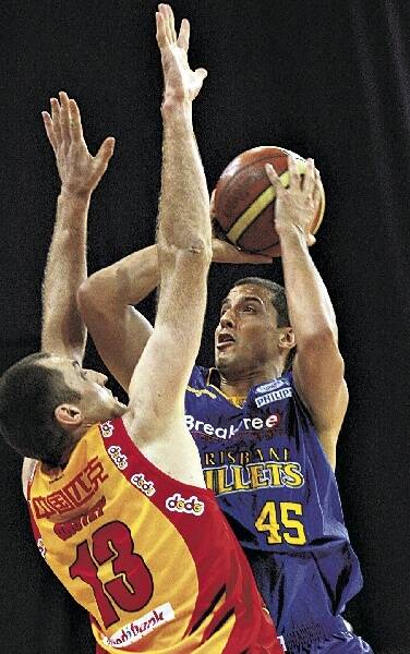 Import Dusty Rychart (right), shooting past Chris Antsey in a 2007 game, is being courted by the Hawks for their 2008-09 playing roster.