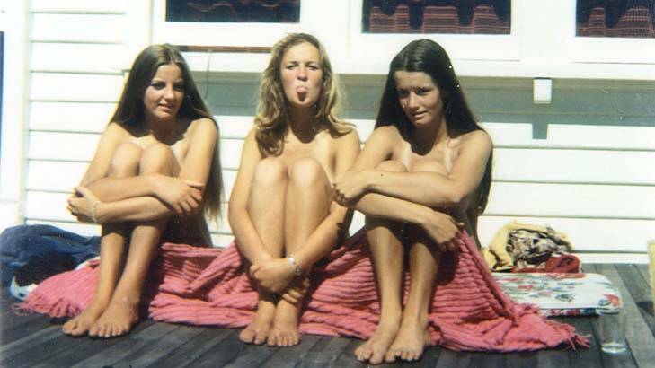 Sunbakers by the sea ... a teenage Jean Kittson (L) with friends Sue and Jill at Sorrento.