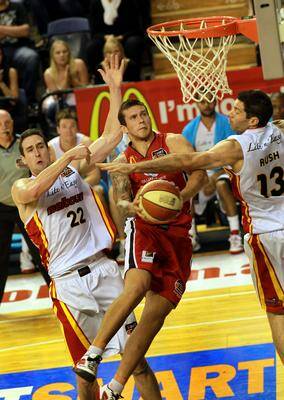 Wollongong Hawks guard Tyson Demos has re-signed with the club.
