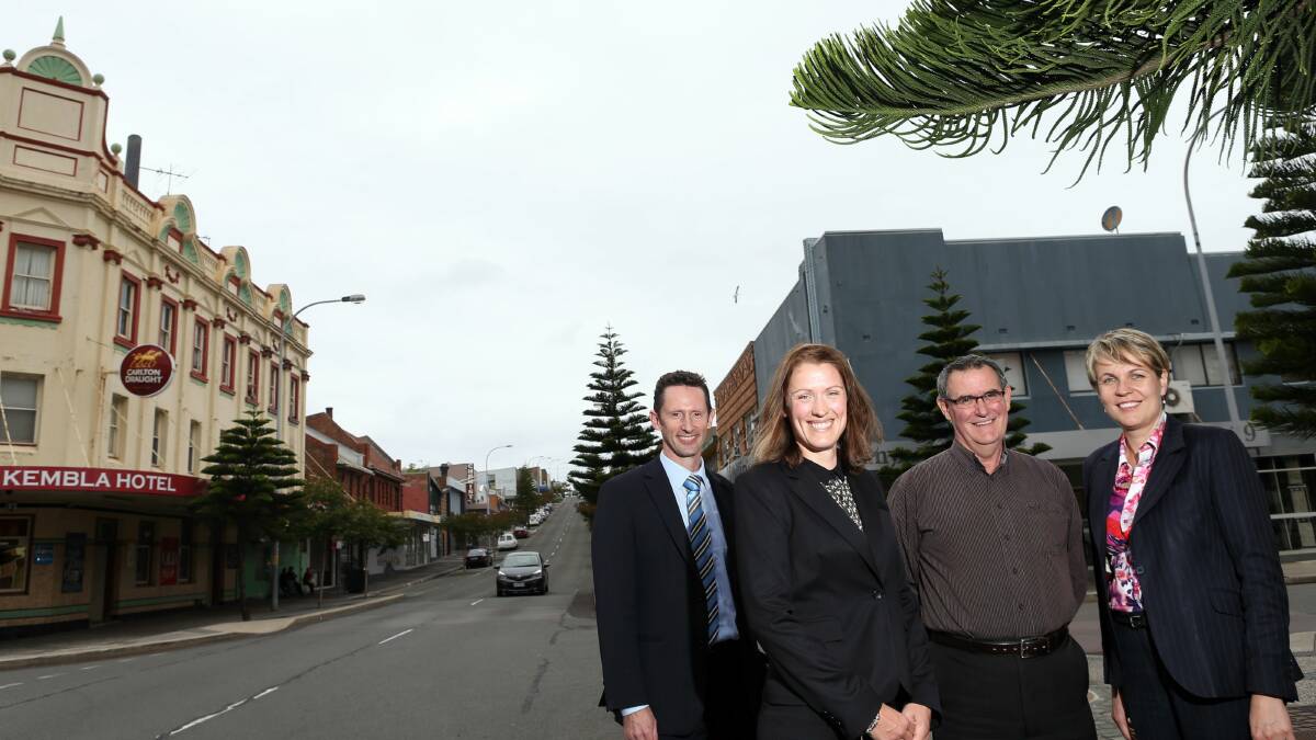 Swedish GP Dr Aase Pacey, second from left, with Throsby MP Stephen Jones, Port Kembla Chamber of Commerce president Ian Fulford, and federal Health Minister Tanya Plibersek on Wentworth Street Port Kembla. Picture: ADAM McLEAN