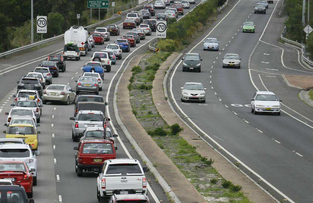 Heavy traffic heading south near Albion Park Rail. Picture: DAVE TEASE