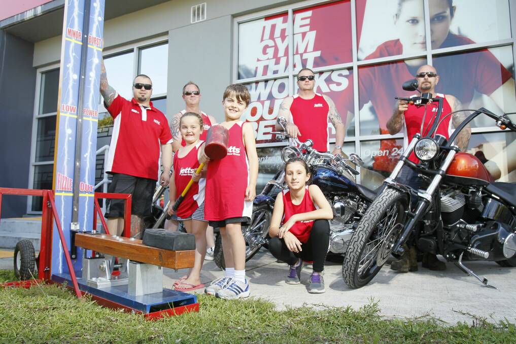 The Jetts Gym team at Dapto gear up for the convoy. Picture: DAVE TEASE