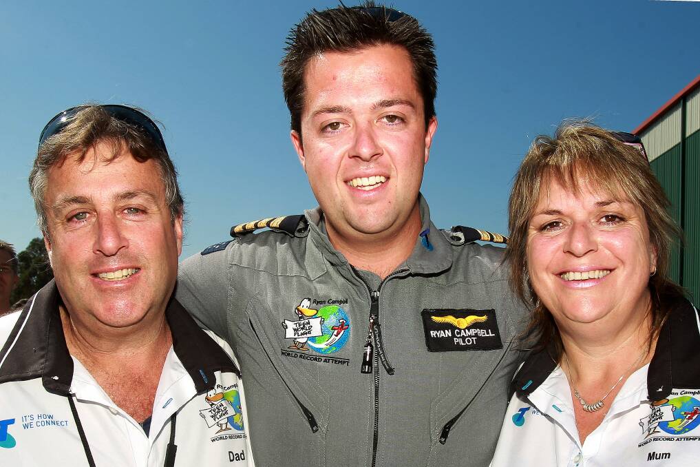 GALLERY: Grand welcome for teen pilot Ryan Campbell | Illawarra Mercury ...