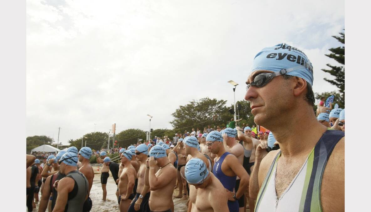 The Australia Day aquathon at Wollongong Harbour. Pictures: DAVE TEASE