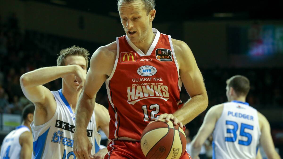 Wollongong’s Glen Saville in possession against New Zealand on Saturday night. Picture: ADAM McLEAN