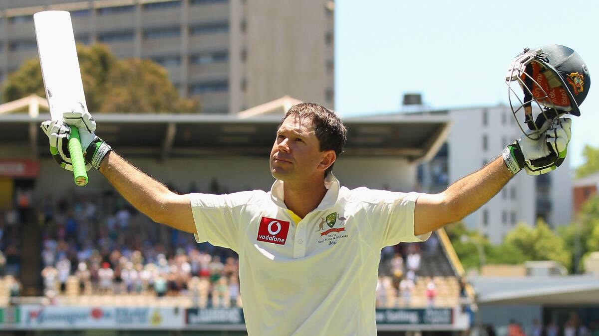 Ricky Ponting acknowledges the crowd at the WACA. Picture: GETTY IMAGES