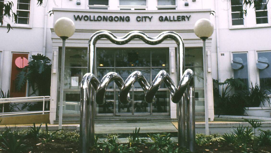 Bert Flugelman's Spiral and Wave at Wollongong City Gallery. 
