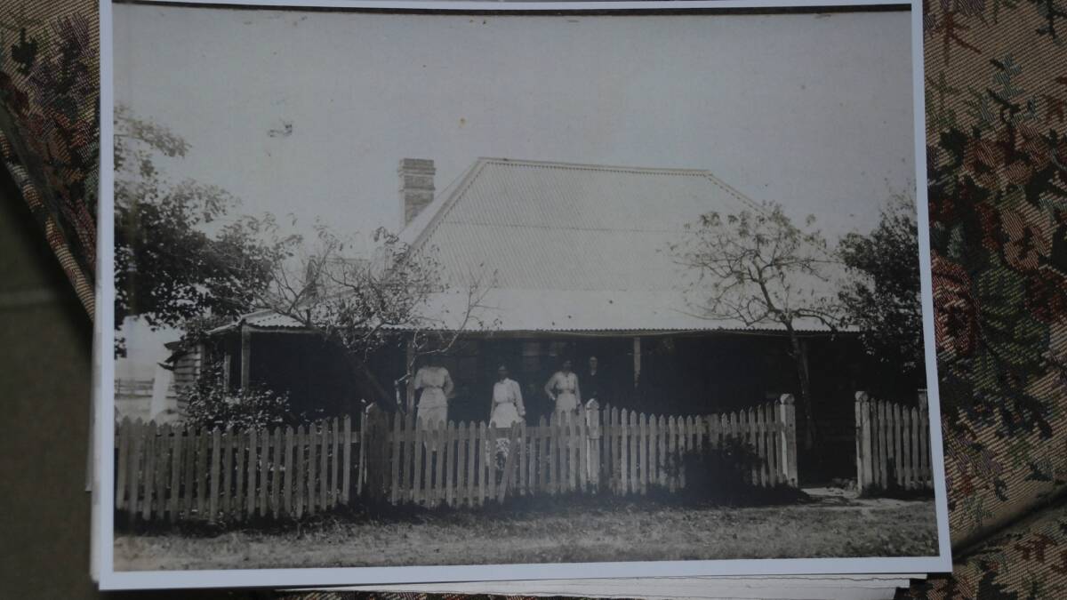 An image from the turn of the 20th century shows how the home originally appeared