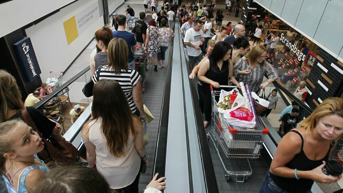 A repeat of last year’s post-Christmas sales mania at Stockland Shellharbour is predicted. 