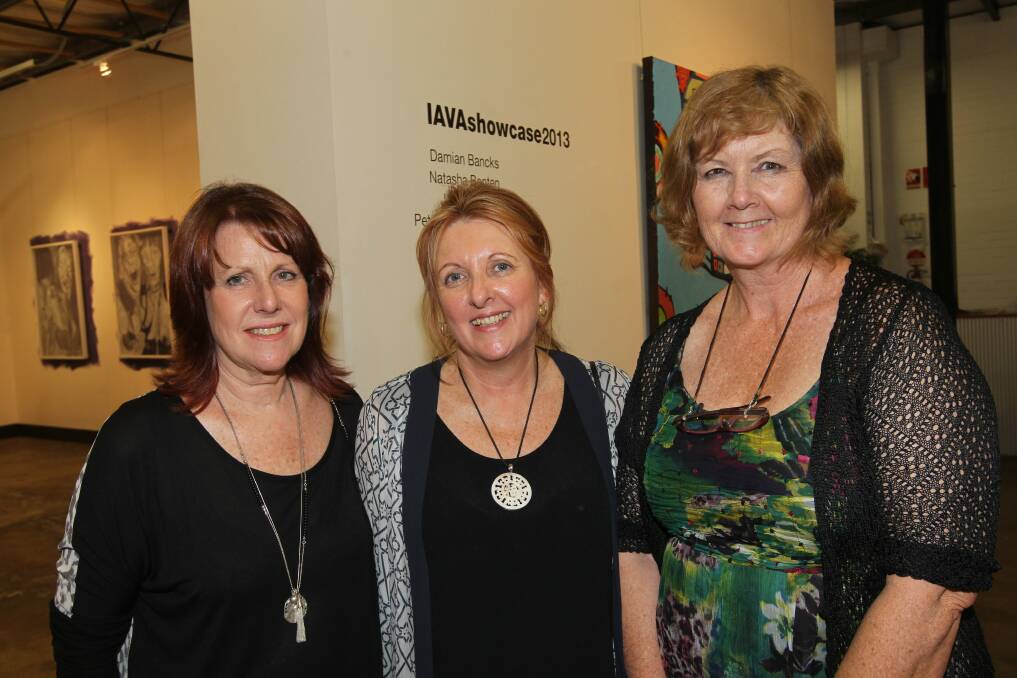 Susan Turner, Sue Smalkowski and Susan McAlister at Project Art Space.